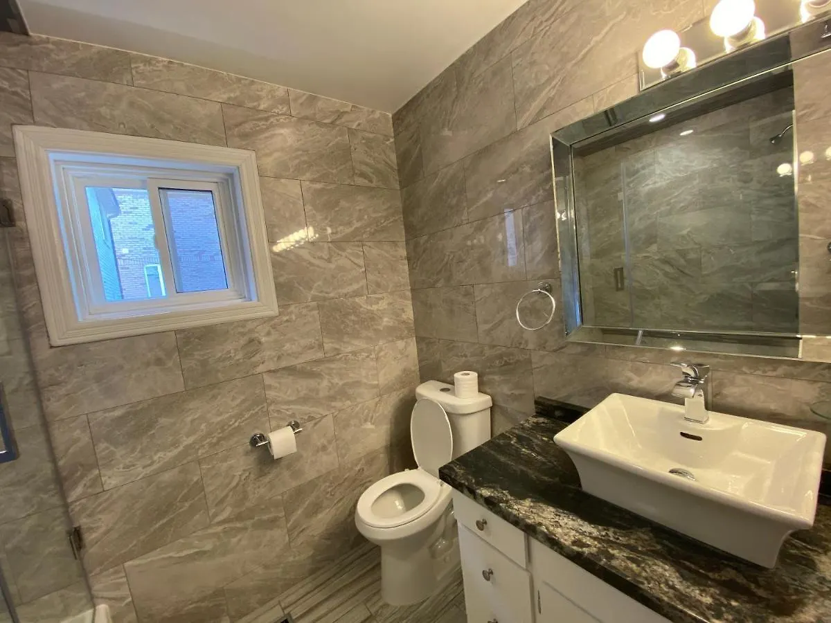 Yonge And Finch Subway !L Spacious & Bright Private Bedroom With Shared Amenties Toronto